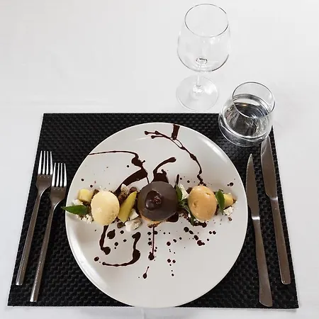 Les Grillons Дом отдыха Meyras